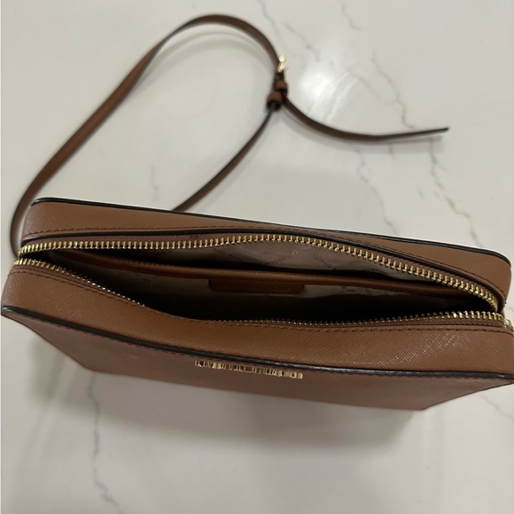 Michael Kors Ginny Crossbody Brown - Picture 2 of 4